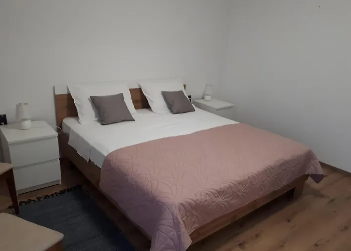 Sanda Διαμέρισμα *