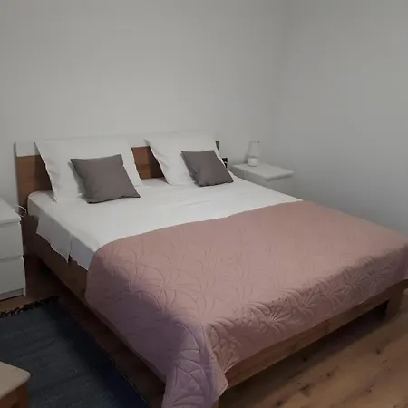 Sanda Apartment *